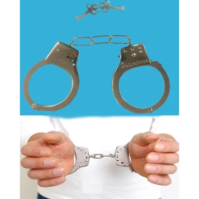 BUĞZ Metal Malzemeden İmal Anahtarlı Oyuncak Polis Si