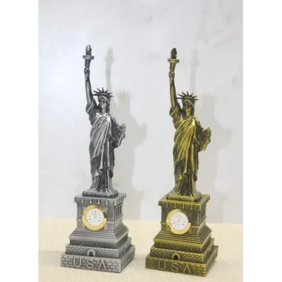  Metal Saatli Özgürlük Anıtı