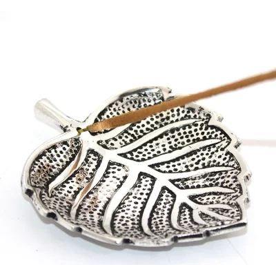 BUĞZ Metal Yaprak Tasarımlı Tütsülük Model 2