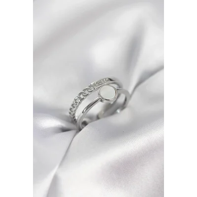 BUĞZ Minimal Queen Yazılı Gümüş Renk Pirinç Kadın Yüzük