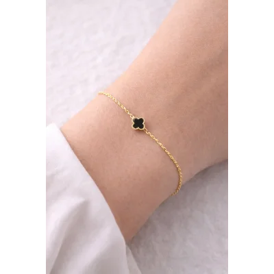 BUĞZ Minimal Siyah Yonca Figürlü Altın Renk Çelik Bileklik MODEL 2 – Kararma Yapmaz, Zarif ve Günlük Kullanıma Uygun Kadın Bilekliği