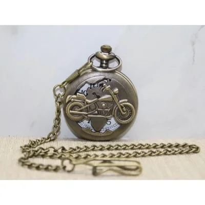  Motor Tasarımlı Köstekli Saat