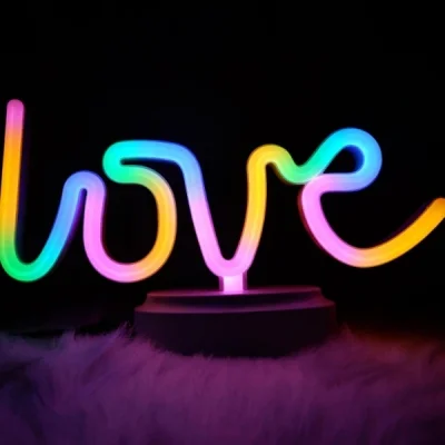 BUĞZ Neon Işıklı Love Yazılı Masa Gece Lambası