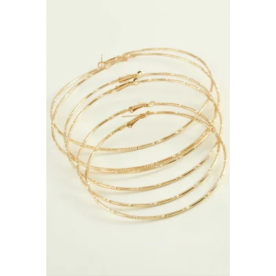  Noktalı Metal Halka Küpe 6 Adet