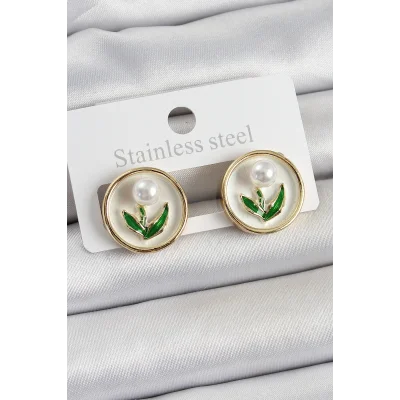 BUĞZ Pirinç Beyaz Mineli Lale Figürlü Sanatsal Portre Model Gold Renk Kadın Küpe