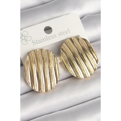 BUĞZ Pirinç Gold Renk İşlemeli Daire Plaka Model Kadın Küpe