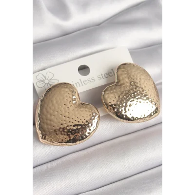 BUĞZ Pirinç Gold Renk İşlemeli Kalp Model Kadın Küpe