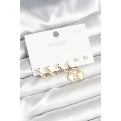 BUĞZ Pirinç Gold Renk Kalp Detaylı 925 Ayar Gümüş Çivili Kadın Küpe Seti