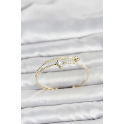 BUĞZ Pirinç Gold Renk Kalp Model Zirkon Taşlı Kadın Bileklik