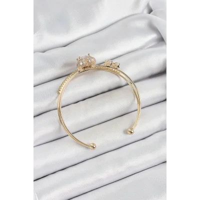 BUĞZ Pirinç Gold Renk Kalpli Zirkon Taşlı Kadın Bileklik - Lisinya
