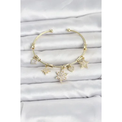 BUĞZ Pirinç Gold Renk Lotus Detay Charmlı Kadın Bileklik