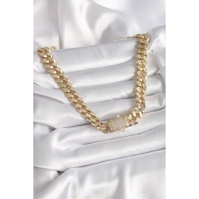 BUĞZ Pirinç Gold Renk VIP Exclusive Seri Gurmet Model Kadın Kolye - Lisinya