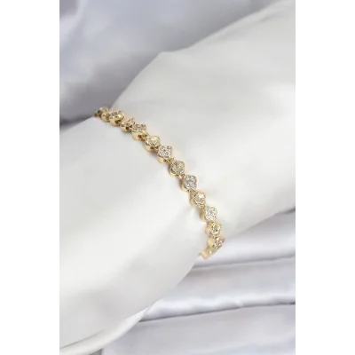 BUĞZ Pirinç Gold Renk VIP Seri Sıralı Yonca Model Zirkon Taşlı Kadın Bileklik