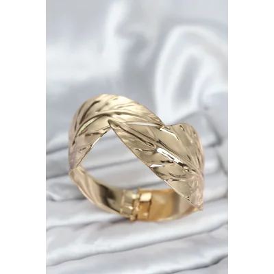 BUĞZ Pirinç Gold Renk Yaprak Model Kadın Bileklik