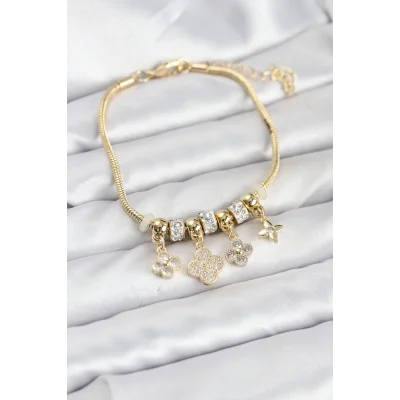 BUĞZ Pirinç Gold Renk Yonca Model Kadın Bileklik