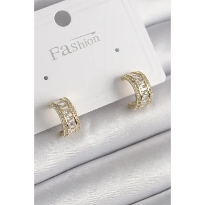 BUĞZ Pirinç Gold Renk Zirkon Taşlı Halka Model Kadın Küpe