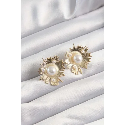 BUĞZ Pirinç Gold Renk Zirkon Taşlı Parlayan İnci Taneleri Küpe - Lisinya