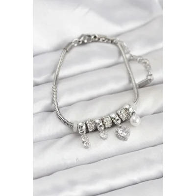 BUĞZ Pirinç Gümüş Renk Kalp Charmlı Kadın Bileklik