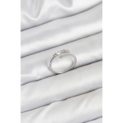 BUĞZ Pirinç Gümüş Renk Kalpli Detaylı Zirkon Taşlı Kadın Yüzük