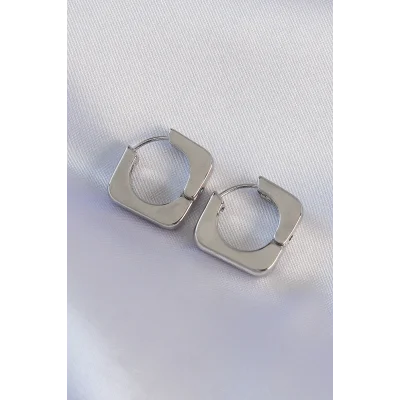 BUĞZ Pirinç Gümüş Renk Kare Küpe