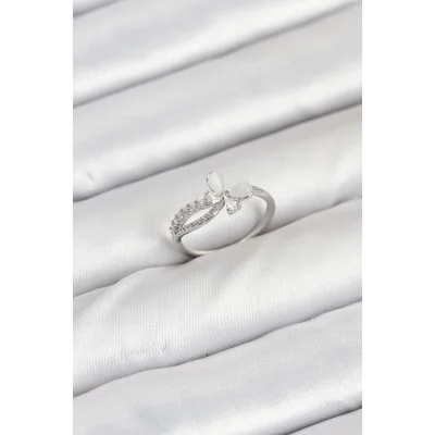 BUĞZ Pirinç Gümüş Renk Kelebek Zirkon Taşlı Kadın Yüzük