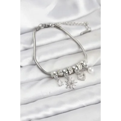 BUĞZ Pirinç Gümüş Renk Kutup Yıldızı ve Kalp Charmlı Kadın Bileklik