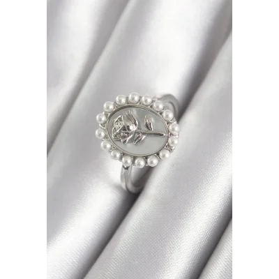 BUĞZ Pirinç Gümüş Renk Portre Gül Model İnci Detay Kadın Yüzük