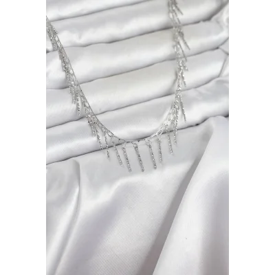 BUĞZ Pirinç Gümüş Renk Saçaklı Model Kadın Kolye