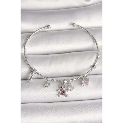BUĞZ Pirinç Gümüş Renk Sallantı Zirkon Taşlı Ayıcık Figür Kırmızı Taş Detay Charm Kadın Bileklik