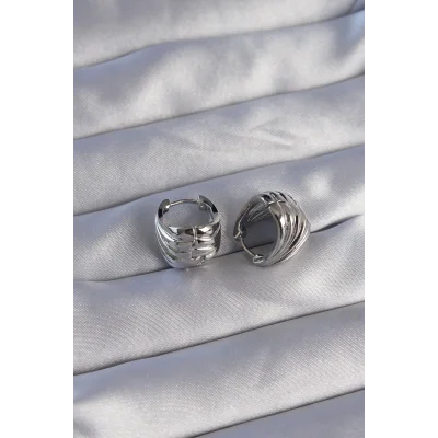 BUĞZ Pirinç Gümüş Renk Tırtıklı Minimal Bombeli Tasarım Küpe - Lisinya