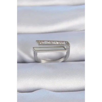 BUĞZ Pirinç Gümüş Renk Zirkon Taşlı Beyaz Sedef Detay Kadın Yüzük