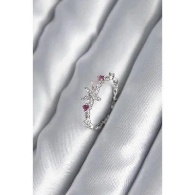 BUĞZ Pirinç Gümüş Renk Zirkon Taşlı Çiçek Model Pembe Zirkon Taş Detay Kadın Yüzük