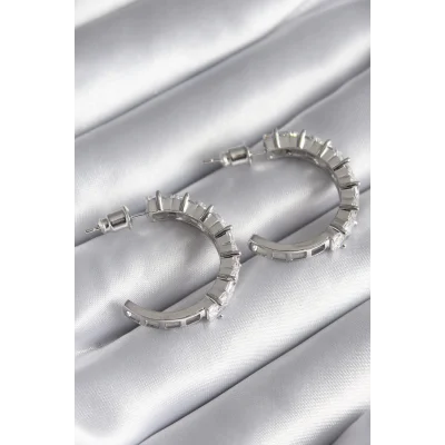 BUĞZ Pirinç Gümüş Renk Zirkon Taşlı Halka Model Kadın Küpe - Lisinya