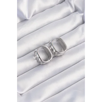 BUĞZ Pirinç Gümüş Renk Zirkon Taşlı Minimal Halka Küpe - Lisinya