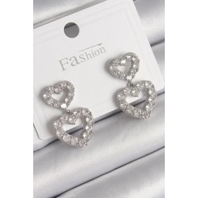 BUĞZ Pirinç Gümüş Renk Zirkon Taşlı Sallantı Kalp Model Kadın Küpe