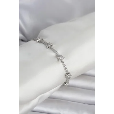 BUĞZ Pirinç Gümüş Renk Zirkon Taşlı Yıldız Model Kadın Bileklik