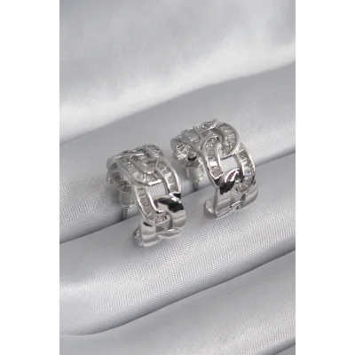 BUĞZ Pirinç Gümüş Renk Zirkon Taşlı Zincir Model Kadın Küpe