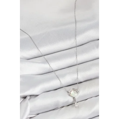 BUĞZ Pirinç Zirkon Taşlı İstiridye Model Gümüş Renk Kadın Kolye - Lisinya