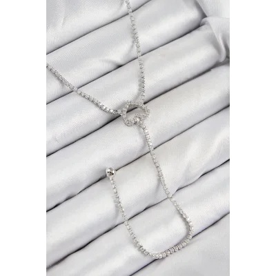 BUĞZ Pirinç Zirkon Taşlı Kalp Model Gümüş Renk  Y Kolye