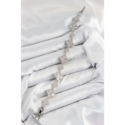 BUĞZ Pirinç Zirkon Taşlı Yonca Model Gümüş Renk VIP Seri Kadın Bileklik - Lisinya