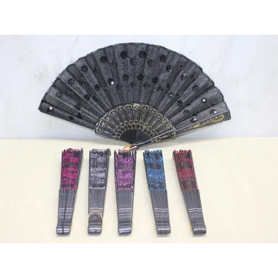 BUĞZ Plastik Pullu Yelpaze Siyah Renk