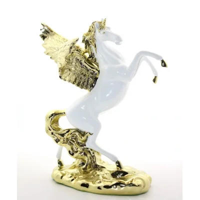 BUĞZ Polyester Şahlanan Kanatlı At Figürü