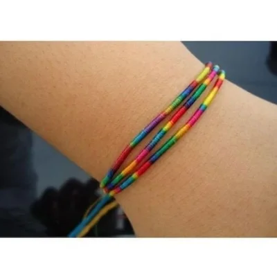 BUĞZ Renkli Şans Bileklikleri - 1 Kartela - ( 65 Adet )