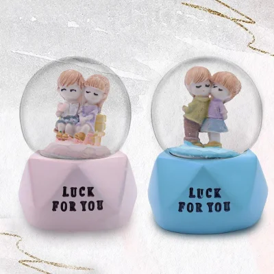 BUĞZ Tatlı Çift Temalı Mini Boy Işıklı Kar Küresi