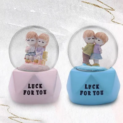 BUĞZ Tatlı Çift Temalı Mini Boy Işıklı Kar Küresi