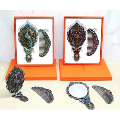 BUĞZ Tavuskuşu Katlanabilir Ayna Ve Tarak Seti Orta Boy