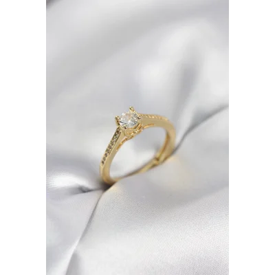 BUĞZ Tek Taş Gold Renk Zirkon Taşlı Model Kadın Yüzük