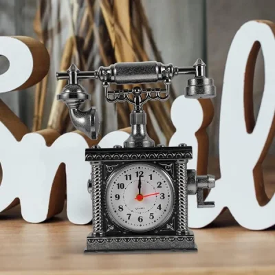  Vintage Telefon Tasarımlı Masa Saati