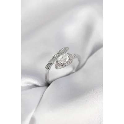 BUĞZ Yılan Model Gümüş Renk Zirkon Taşlı Kadın Yüzük