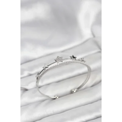 BUĞZ Yıldız Model Gümüş Renk Pirinç Kadın Bileklik